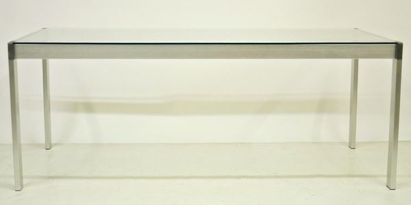 Tavolo, anni '90, in metallo cromato,  - Asta GIOIELLI, ARGENTI, ARREDI E DIPINTI DAL XVII AL XX SECOLO - Poggio Bracciolini Casa d'Aste