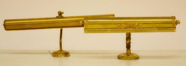 Due applique per dipinti, sec. XX, in metallo