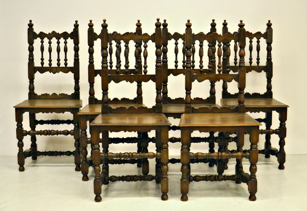 Sei sedie, in stile '600, in noce,  - Asta GIOIELLI, ARGENTI, ARREDI E DIPINTI DAL XVII AL XX SECOLO - Poggio Bracciolini Casa d'Aste