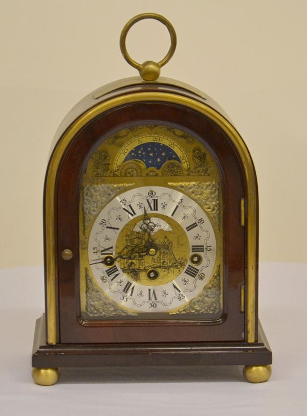 Orologio, sec. XX, entro cassa in legno