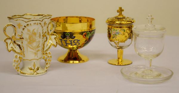 Vasetto, sec. XIX, in ceramica, cm 15x14  - Asta GIOIELLI, ARGENTI, ARREDI E DIPINTI DAL XVII AL XX SECOLO - Poggio Bracciolini Casa d'Aste