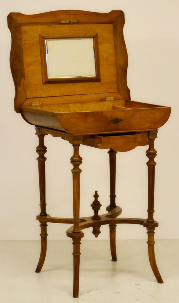 Tavolino da lavoro, inizi sec. XX, in rovere e ciliegio,