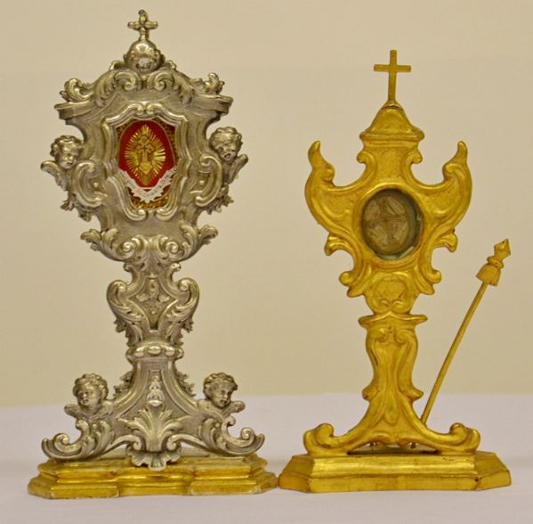 Reliquia, sec. XVIII, in legno con mostra