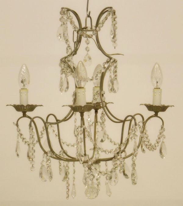 Lampadario, sec. XX, in metallo con gocce  - Asta GIOIELLI, ARGENTI, ARREDI E DIPINTI DAL XVII AL XX SECOLO - Poggio Bracciolini Casa d'Aste