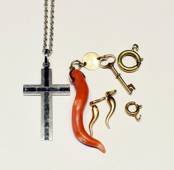 COLLANA E PENDENTE , IN ORO BIANCO