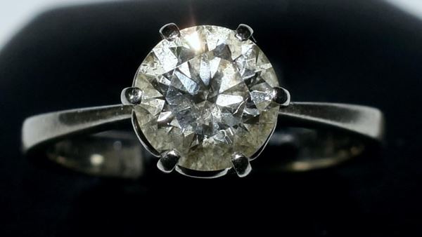 ANELLO IN ORO BIANCO E DIAMANTE&nbsp;&nbsp;&nbsp;&nbsp;&nbsp;&nbsp;&nbsp;&nbsp;&nbsp;&nbsp;&nbsp;&nbsp;&nbsp;&nbsp;&nbsp;&nbsp;&nbsp;&nbsp;&nbsp;&nbsp;&nbsp;&nbsp;&nbsp;&nbsp;&nbsp;&nbsp;&nbsp;&nbsp;&nbsp;&nbsp;&nbsp;&nbsp;&nbsp;&nbsp;&nbsp;&nbsp;