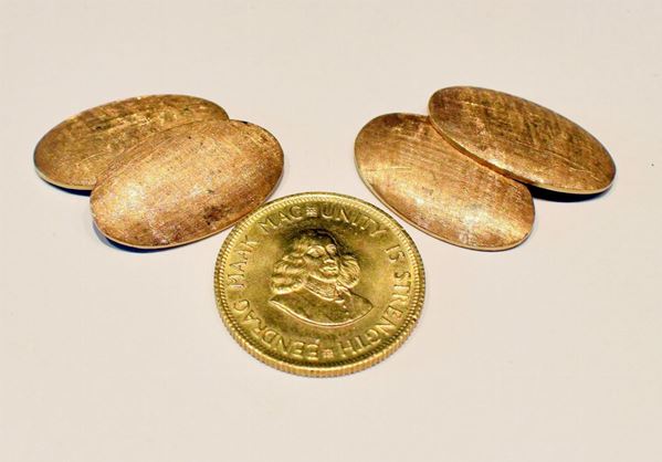 PAIO DI GEMELLI IN ORO GIALLO                                               - Asta GIOIELLI, DIPINTI, ARREDI E OGGETTI D'ARTE - Poggio Bracciolini Casa d'Aste