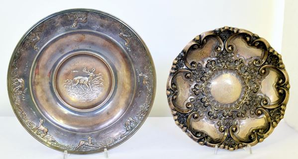 DUE VASSOI , SEC. XX  - Asta GIOIELLI, DIPINTI, ARREDI E OGGETTI D'ARTE - Poggio Bracciolini Casa d'Aste