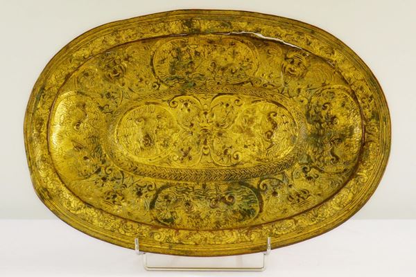 Elemosiniere, sec. XVIII, in rame dorato e sbalzato  - Asta GIOIELLI, DIPINTI, ARREDI E OGGETTI D'ARTE - Poggio Bracciolini Casa d'Aste