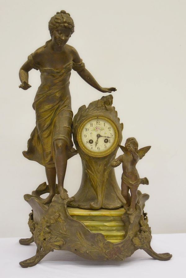 Orologio da tavolo, fine sec. XIX, in bronzo lavorato