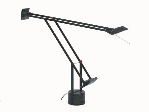 LUME DA TAVOLO, DESIGN ARTEMIDE, MODELLO TIZIO