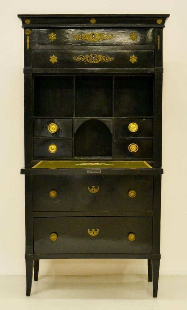 Secretaire, tardo Impero, in legno laccato,