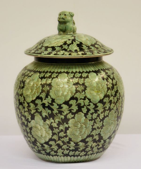 Vaso, Cina, inizi sec. XX, in ceramica