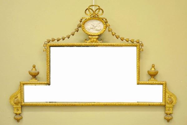 Caminiera, sec. XVIII, in cornice dorata,
