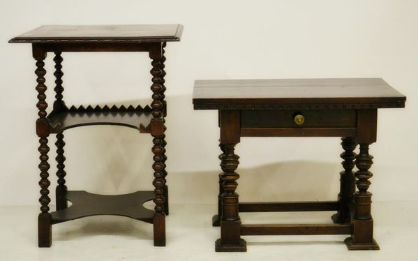 Tavolino, in stile 600, in noce, un cassetto,  - Asta GIOIELLI, DIPINTI, ARREDI E OGGETTI D'ARTE - Poggio Bracciolini Casa d'Aste