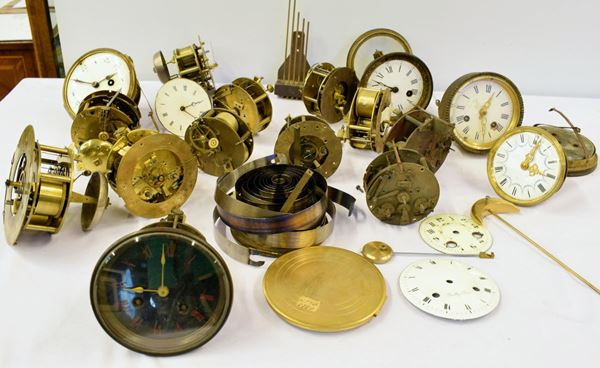 Lotto di ventiquattro movimenti,accessori&nbsp;&nbsp;&nbsp;&nbsp;&nbsp;&nbsp;&nbsp;&nbsp;&nbsp;&nbsp;&nbsp;&nbsp;&nbsp;&nbsp;&nbsp;&nbsp;&nbsp;&nbsp;&nbsp;&nbsp;&nbsp;&nbsp;&nbsp;&nbsp;&nbsp;&nbsp;&nbsp;&nbsp;&nbsp;&nbsp;&nbsp;&nbsp;&nbsp;