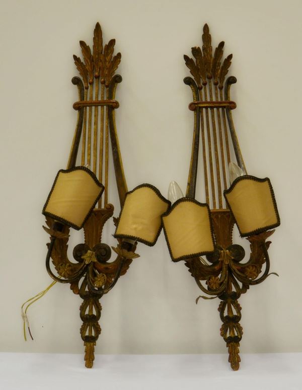 Coppia di applique, sec. XX,&nbsp;&nbsp;&nbsp;&nbsp;&nbsp;&nbsp;&nbsp;&nbsp;&nbsp;&nbsp;&nbsp;&nbsp;&nbsp;&nbsp;&nbsp;&nbsp;&nbsp;&nbsp;&nbsp;&nbsp;&nbsp;&nbsp;&nbsp;&nbsp;&nbsp;&nbsp;&nbsp;&nbsp;&nbsp;&nbsp;&nbsp;&nbsp;&nbsp;&nbsp;&nbsp;&nbsp;&nbsp;&nbsp;&nbsp;&nbsp;&nbsp;&nbsp;&nbsp;&nbsp;&nbsp;&nbsp;