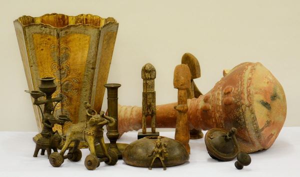 Vaso, sec. XIX, in legno laccato, alt. cm 35&nbsp;&nbsp;&nbsp;&nbsp;&nbsp;&nbsp;&nbsp;&nbsp;&nbsp;&nbsp;&nbsp;&nbsp;&nbsp;&nbsp;&nbsp;&nbsp;&nbsp;&nbsp;&nbsp;&nbsp;&nbsp;&nbsp;&nbsp;&nbsp;&nbsp;&nbsp;&nbsp;&nbsp;&nbsp;&nbsp;  - Asta ASTA A TEMPO - ANTIQUARIATO E COLLEZIONISMO - Poggio Bracciolini Casa d'Aste