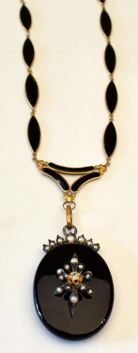 COLLANA GIROCOLLO , INIZI SEC. XX, IN ORO A BASSO                         