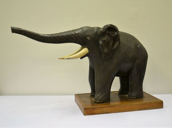 Scultura, sec. XX, in legno intagliato,