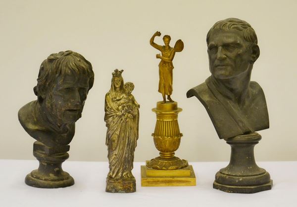 Quattro sculture, sec. XX, in bronzo e ferro,  - Asta GIOIELLI, ARREDI D'ANTIQUARIATO, DIPINTI E SCULTURE - Poggio Bracciolini Casa d'Aste