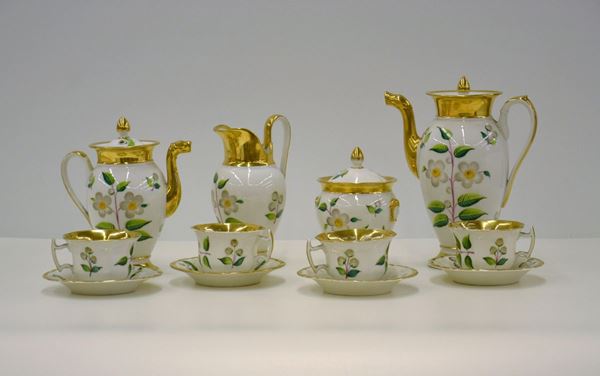 Servito da t&egrave; e caffe, inizi sec. XX,  - Asta GIOIELLI, ARREDI D'ANTIQUARIATO, DIPINTI E SCULTURE - Poggio Bracciolini Casa d'Aste