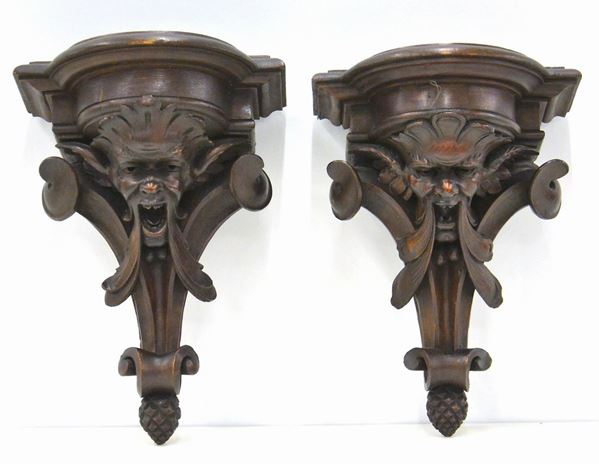 Due mensole, sec. XX,  - Asta GIOIELLI, ARREDI D'ANTIQUARIATO, DIPINTI E SCULTURE - Poggio Bracciolini Casa d'Aste