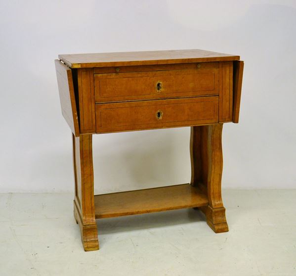 Tavolino, in stile Biedermeier,