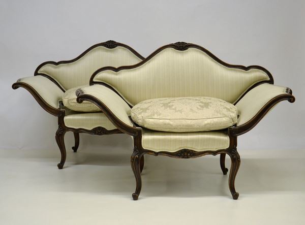 Coppia di poltrone, stile sec. XVIII,