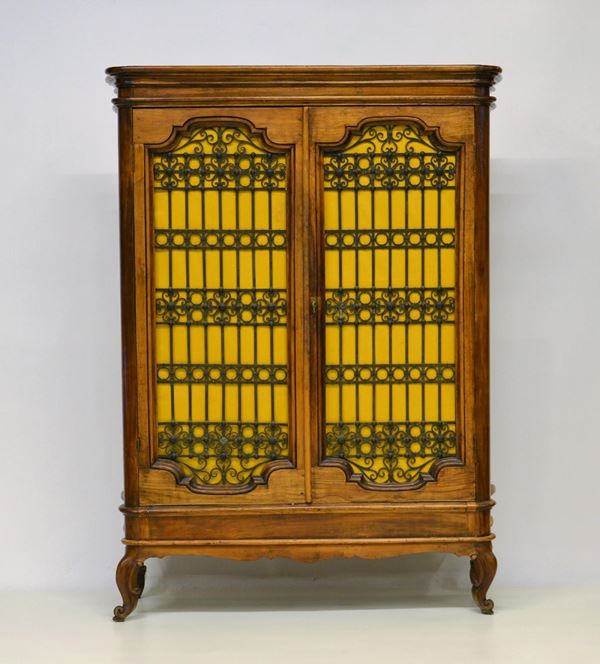Credenza, sec. XIX, in castagno,