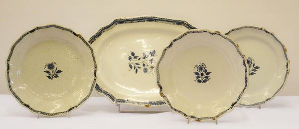 Tre piatti, sec. XVIII, in maiolica smaltata