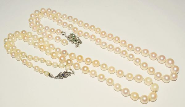 DUE COLLANE IN ORO BIANCO E PERLE