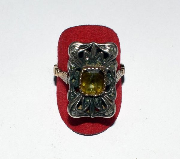 ANELLO ,INIZI SEC. XX , IN ORO GIALLO , ARGENTO E
