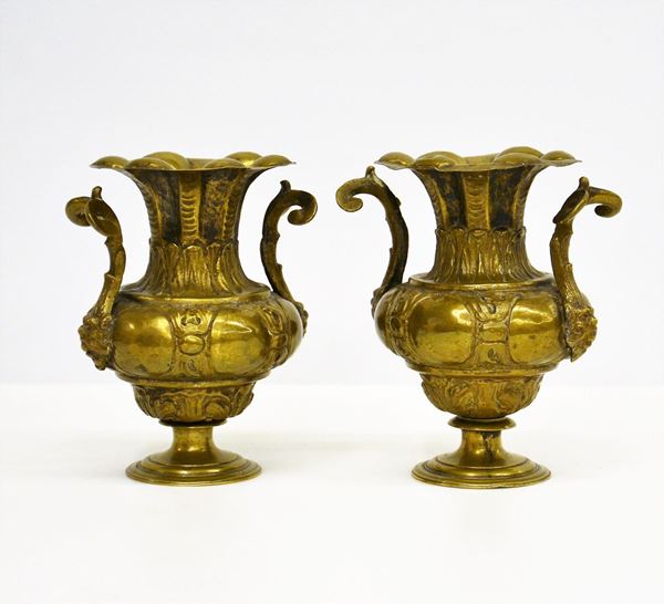 Coppi di vasi, Botteghe Granducali, sec. XVII, in ottone sbalzato,        