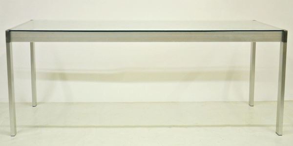 Tavolo, anni '90, in metallo cromato,  - Asta GIOIELLI, ARGENTI, ARREDI, OGGETTI D'ARTE E DIPINTI - Poggio Bracciolini Casa d'Aste