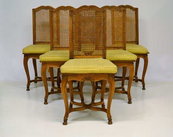 Sei sedie, sec. XIX, in legno intagliato,
