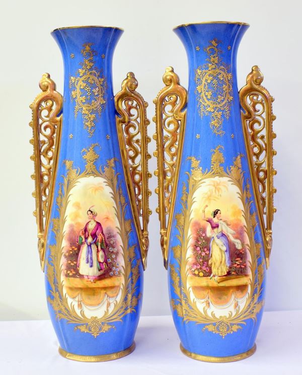 Coppia di vasi , portafiori , inizi sec. XX&nbsp;&nbsp;&nbsp;&nbsp;&nbsp;&nbsp;&nbsp;&nbsp;&nbsp;&nbsp;&nbsp;&nbsp;&nbsp;&nbsp;&nbsp;&nbsp;&nbsp;&nbsp;&nbsp;&nbsp;&nbsp;&nbsp;&nbsp;&nbsp;&nbsp;&nbsp;&nbsp;&nbsp;&nbsp;&nbsp;&nbsp;