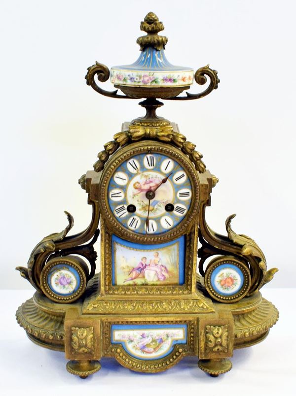 Orologio soprammobile , Francia , inizi sec. XX&nbsp;&nbsp;&nbsp;&nbsp;&nbsp;&nbsp;&nbsp;&nbsp;&nbsp;&nbsp;&nbsp;&nbsp;&nbsp;&nbsp;&nbsp;&nbsp;&nbsp;&nbsp;&nbsp;&nbsp;&nbsp;&nbsp;&nbsp;&nbsp;&nbsp;&nbsp;&nbsp;