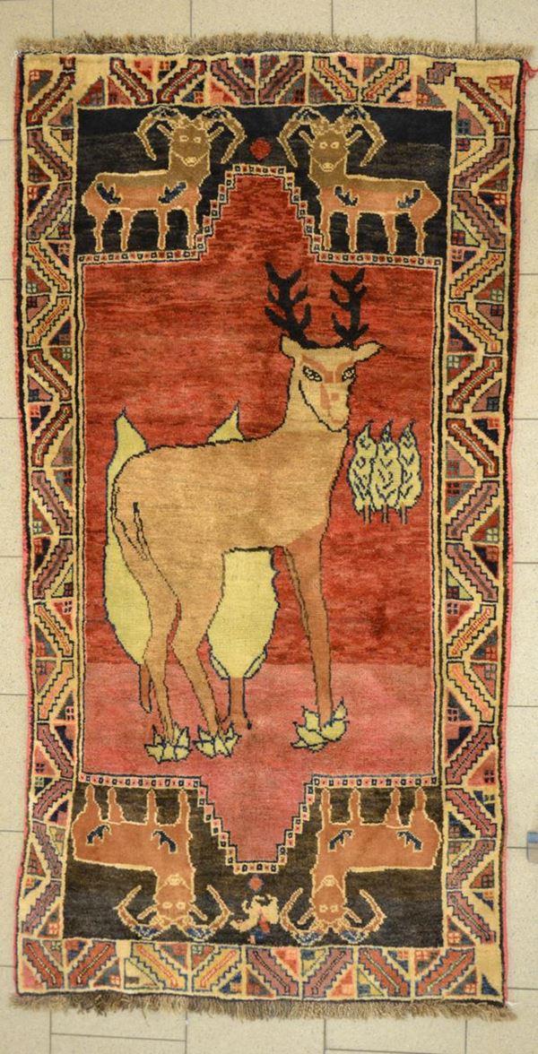 Tappeto persiano Gabbeh, sec. XX,  - Asta GIOIELLI, ARGENTI, ARREDI, OGGETTI D'ARTE E DIPINTI - Poggio Bracciolini Casa d'Aste