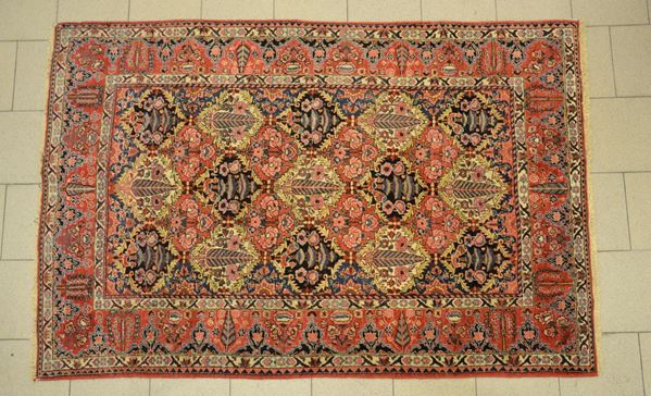 Tappeto Bakhtiari , inizi sec. XX, fondo  - Asta GIOIELLI, ARGENTI, ARREDI, OGGETTI D'ARTE E DIPINTI - Poggio Bracciolini Casa d'Aste