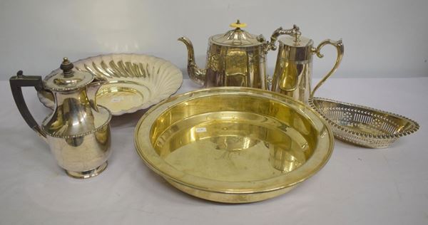 DUE VASCHE, CAFFETTIERA, TEIERA, LATTIERA , SEC. XX&nbsp;&nbsp;&nbsp;&nbsp;&nbsp;&nbsp;&nbsp;&nbsp;&nbsp;&nbsp;&nbsp;&nbsp;&nbsp;&nbsp;&nbsp;&nbsp;&nbsp;&nbsp;&nbsp;&nbsp;&nbsp;&nbsp;&nbsp;  - Asta ASTA A TEMPO - ANTIQUARIATO E COLLEZIONISMO - Poggio Bracciolini Casa d'Aste