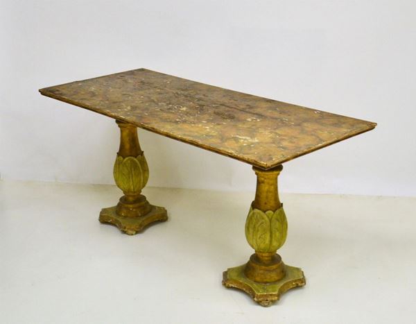 Tavolino da fumo, sec. XX, in legno laccato,&nbsp;&nbsp;&nbsp;&nbsp;&nbsp;&nbsp;&nbsp;&nbsp;&nbsp;&nbsp;&nbsp;&nbsp;&nbsp;&nbsp;&nbsp;&nbsp;&nbsp;&nbsp;&nbsp;&nbsp;&nbsp;&nbsp;&nbsp;&nbsp;&nbsp;&nbsp;&nbsp;&nbsp;&nbsp;&nbsp;