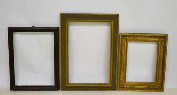 TRE CORNICI, DAI SEC. XVIII AL SEC. XX, IN LEGNO LACCATO E DORATO&nbsp;&nbsp;&nbsp;&nbsp;&nbsp;&nbsp;&nbsp;&nbsp;&nbsp;&nbsp;&nbsp;&nbsp;&nbsp;&nbsp;&nbsp;&nbsp;&nbsp;&nbsp;&nbsp;&nbsp;&nbsp;&nbsp;&nbsp;&nbsp;&nbsp;&nbsp;&nbsp;&nbsp;&nbsp;&nbsp;&nbsp;&nbsp;&nbsp;&nbsp;&nbsp;&nbsp;&nbsp;&nbsp;&nbsp;&nbsp;&nbsp;&nbsp;&nbsp;&nbsp;&nbsp;&nbsp;&nbsp;&nbsp;&nbsp;&nbsp;&nbsp;&nbsp;&nbsp;&nbsp;&nbsp;