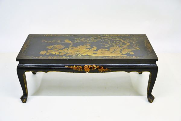 Tavolino, sec. XX, arte orientale,&nbsp;&nbsp;&nbsp;&nbsp;&nbsp;&nbsp;&nbsp;&nbsp;&nbsp;&nbsp;&nbsp;&nbsp;&nbsp;&nbsp;&nbsp;&nbsp;&nbsp;&nbsp;&nbsp;&nbsp;&nbsp;&nbsp;&nbsp;&nbsp;&nbsp;&nbsp;&nbsp;&nbsp;&nbsp;&nbsp;&nbsp;&nbsp;&nbsp;&nbsp;&nbsp;&nbsp;&nbsp;&nbsp;&nbsp;&nbsp;