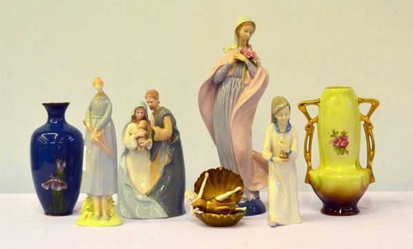 Sette soprammobili, sec. XX, in porcellana, raffiguranti&nbsp;&nbsp;&nbsp;&nbsp;&nbsp;&nbsp;&nbsp;&nbsp;&nbsp;&nbsp;&nbsp;&nbsp;&nbsp;&nbsp;&nbsp;&nbsp;&nbsp;&nbsp;  - Asta ASTA A TEMPO - ANTIQUARIATO E COLLEZIONISMO - Poggio Bracciolini Casa d'Aste