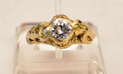 Anello in Oro Giallo e Diamante