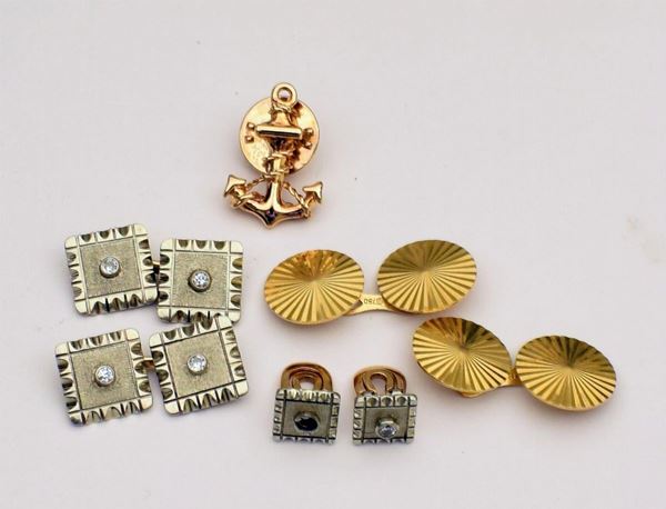 TRE PIA DI GEMELLI IN ORO GIALLO,ORO BIANCO E  - Asta GIOIELLI, ARREDI D'ANTIQUARIATO, DIPINTI E SCULTURE - Poggio Bracciolini Casa d'Aste