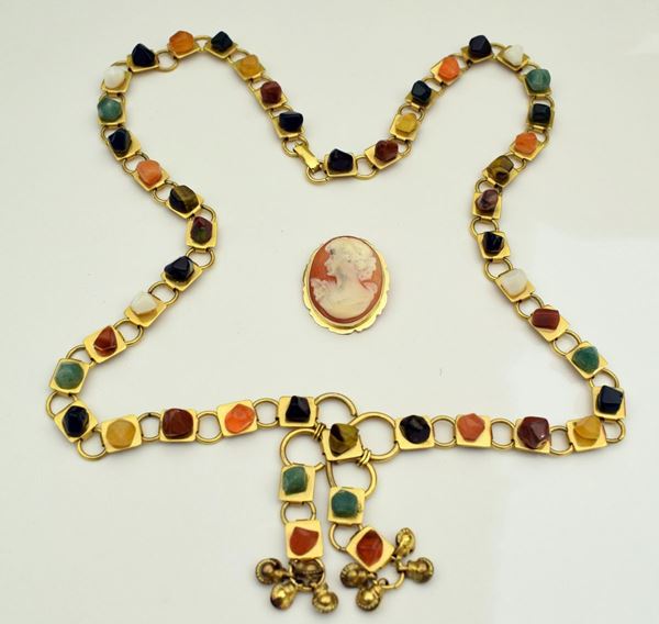 SPILLA CAMMEO, IN ORO GIALLO  - Asta GIOIELLI, ARREDI D'ANTIQUARIATO, DIPINTI E SCULTURE - Poggio Bracciolini Casa d'Aste