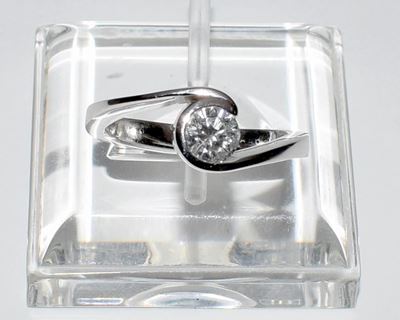 Anello in Oro Bianco e Diamanti