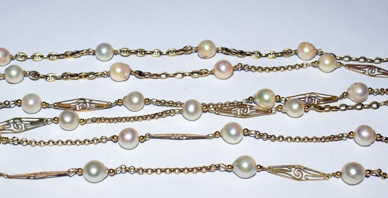 Lunga Collana , in Oro Giallo e Perle